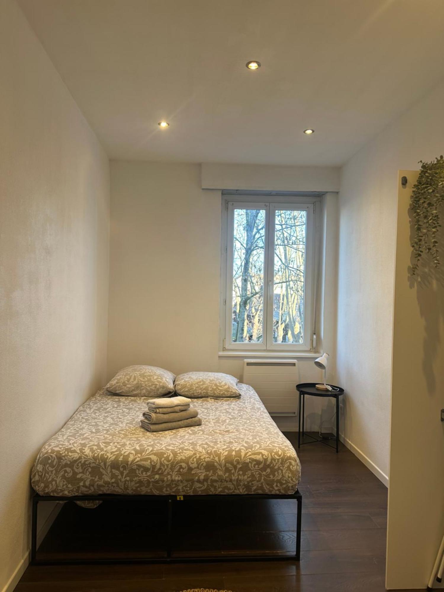 # Le 11 # Joli F2 Renove, Centre Appartement