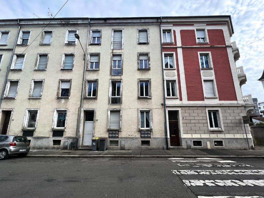 # Le 11 # Joli F2 Renove, Centre *